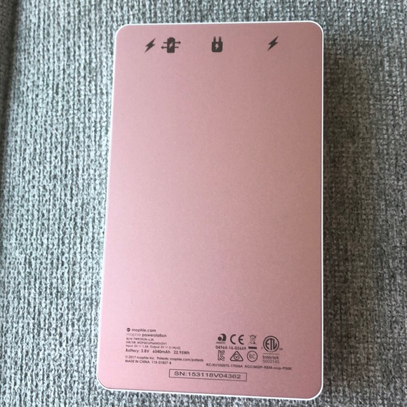 mophie - Powerstation Portable Charger - Picture 6 of 6